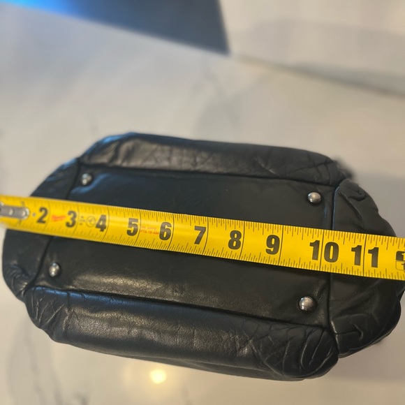 CHANEL Black Leather Handbag with Silver Details - Picture 7 of 13